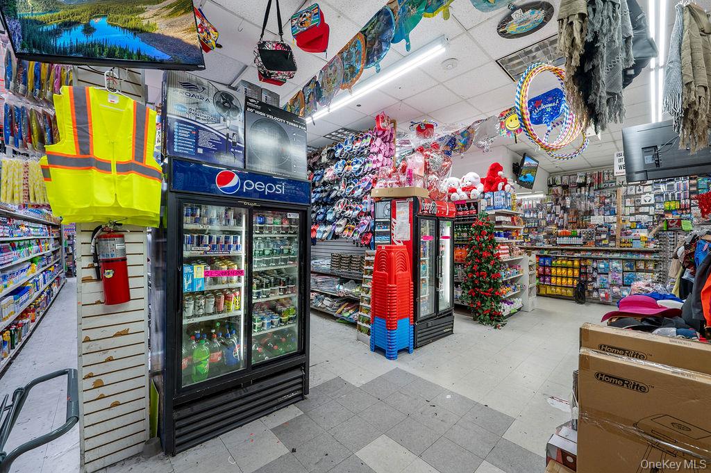 7814 Roosevelt Avenue, Unit A photo 7