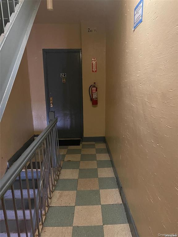 567 Saint Johns Place, Unit 8 photo 3