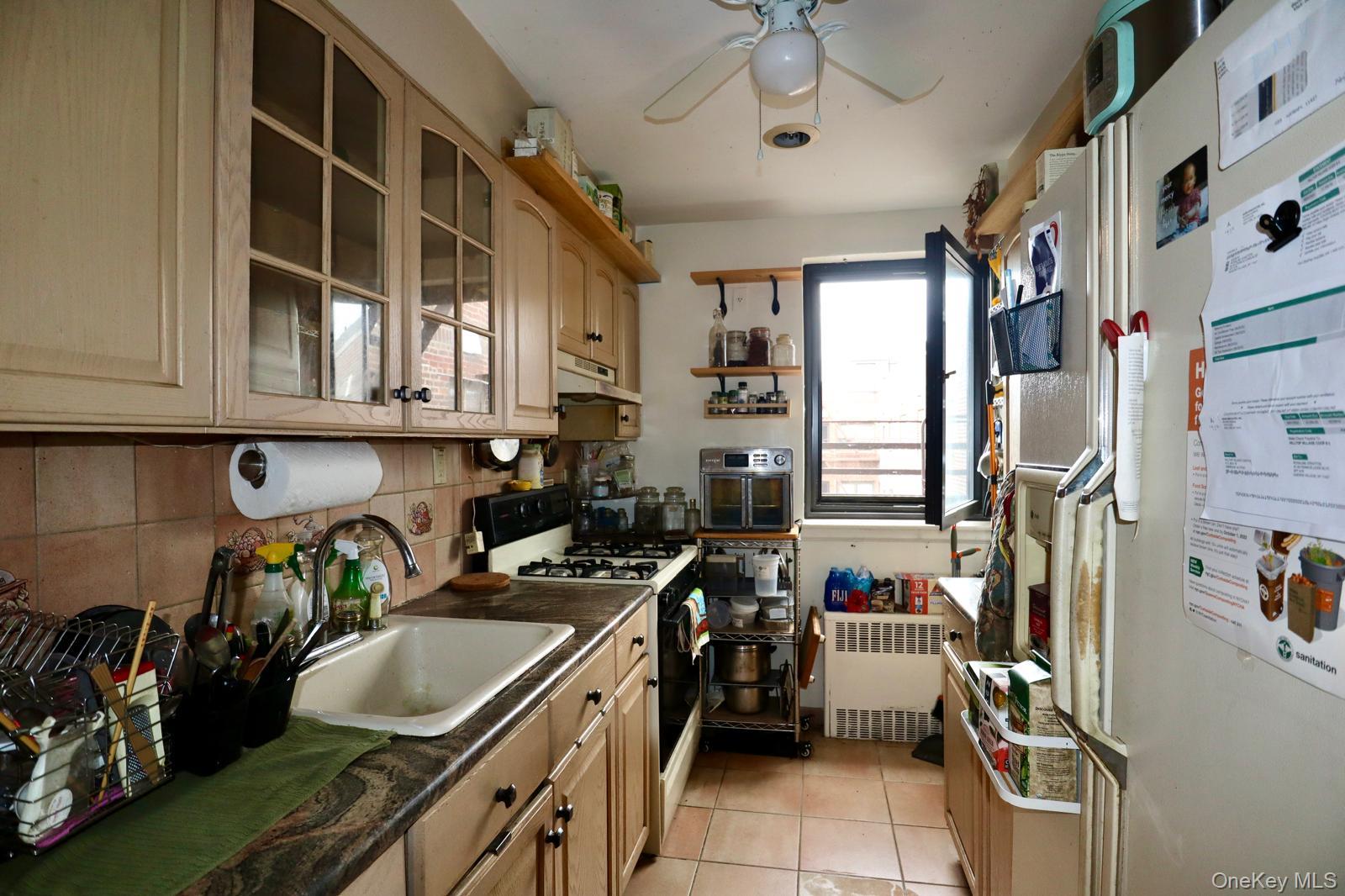 87-40 Francis Lewis Boulevard, Unit A76 photo 8