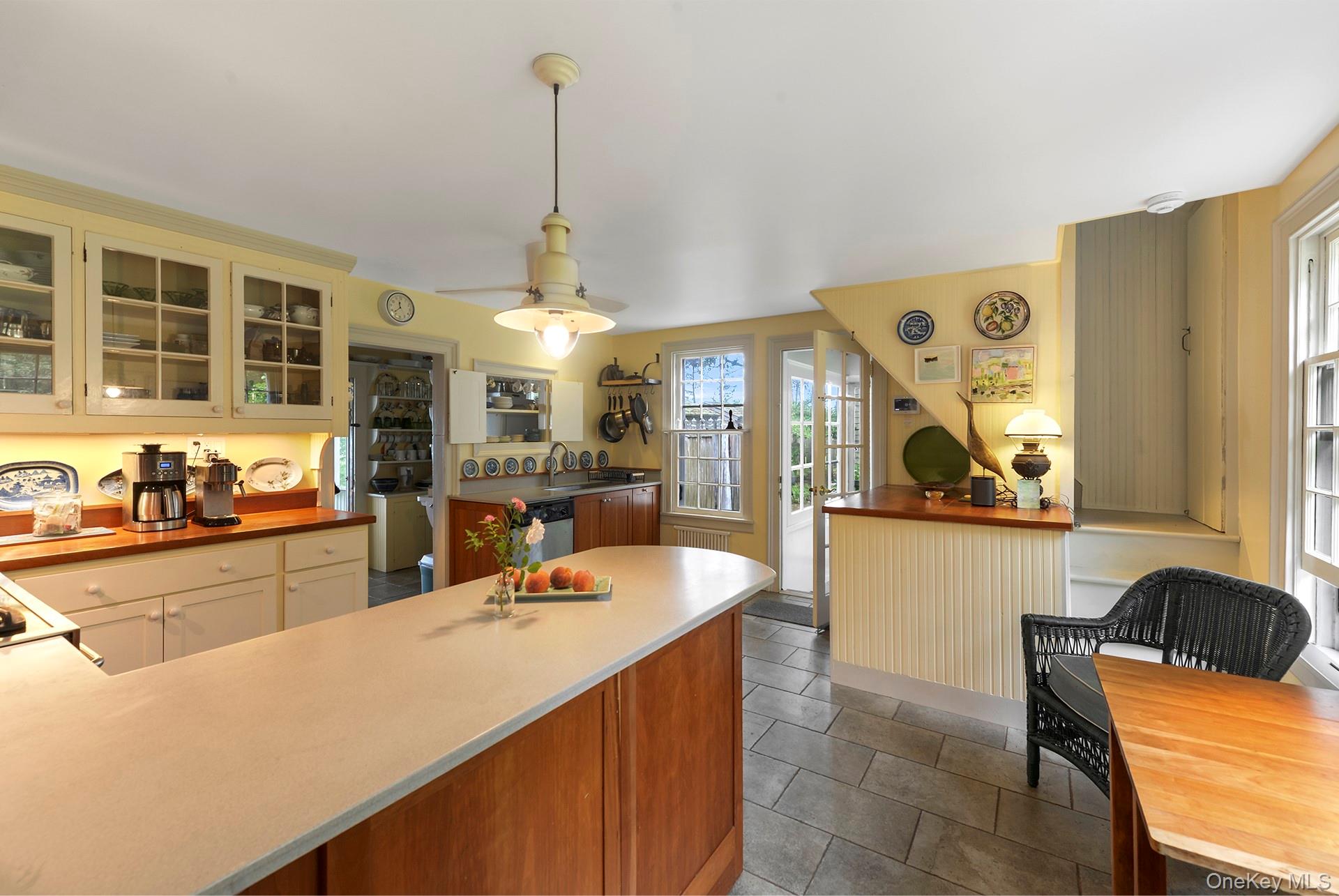 7134 Indian Neck Lane – For Rent photo 6