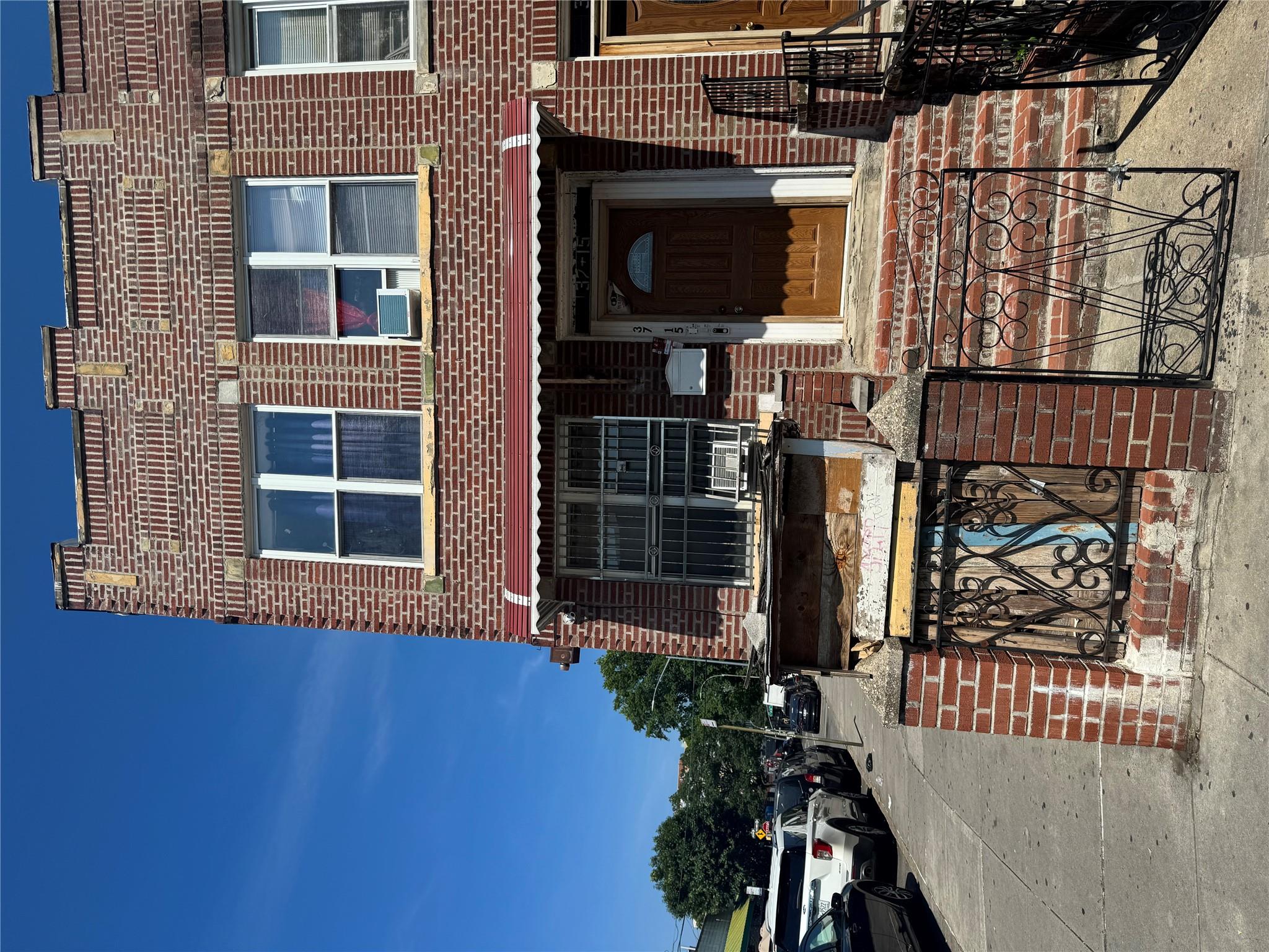 3715 93rd Street – For Sale