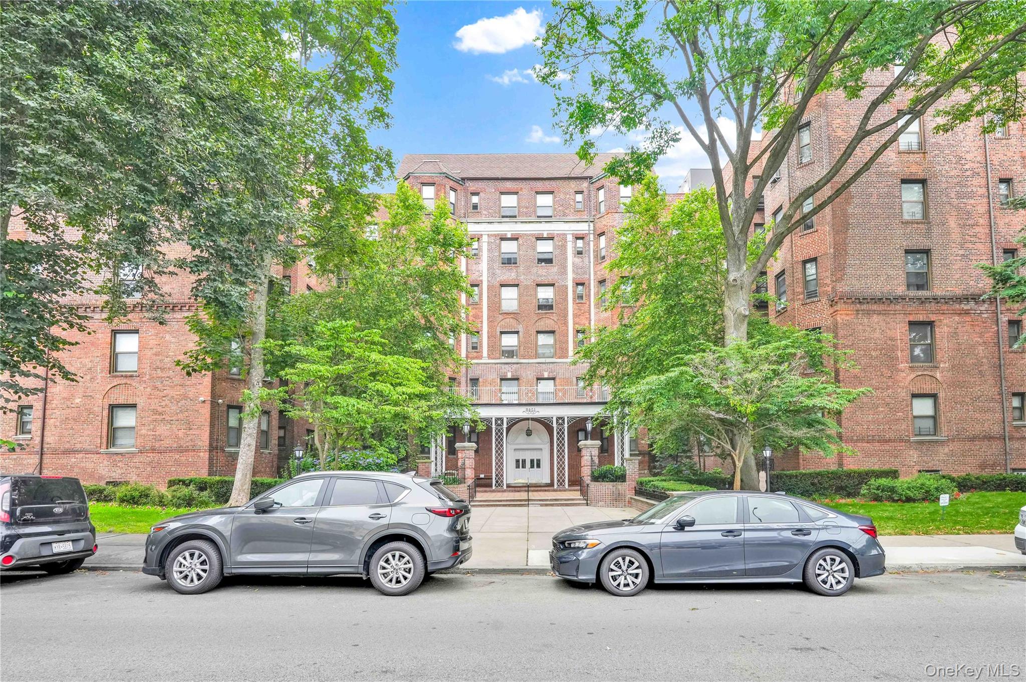 84-51 Beverly Road, Unit 5P