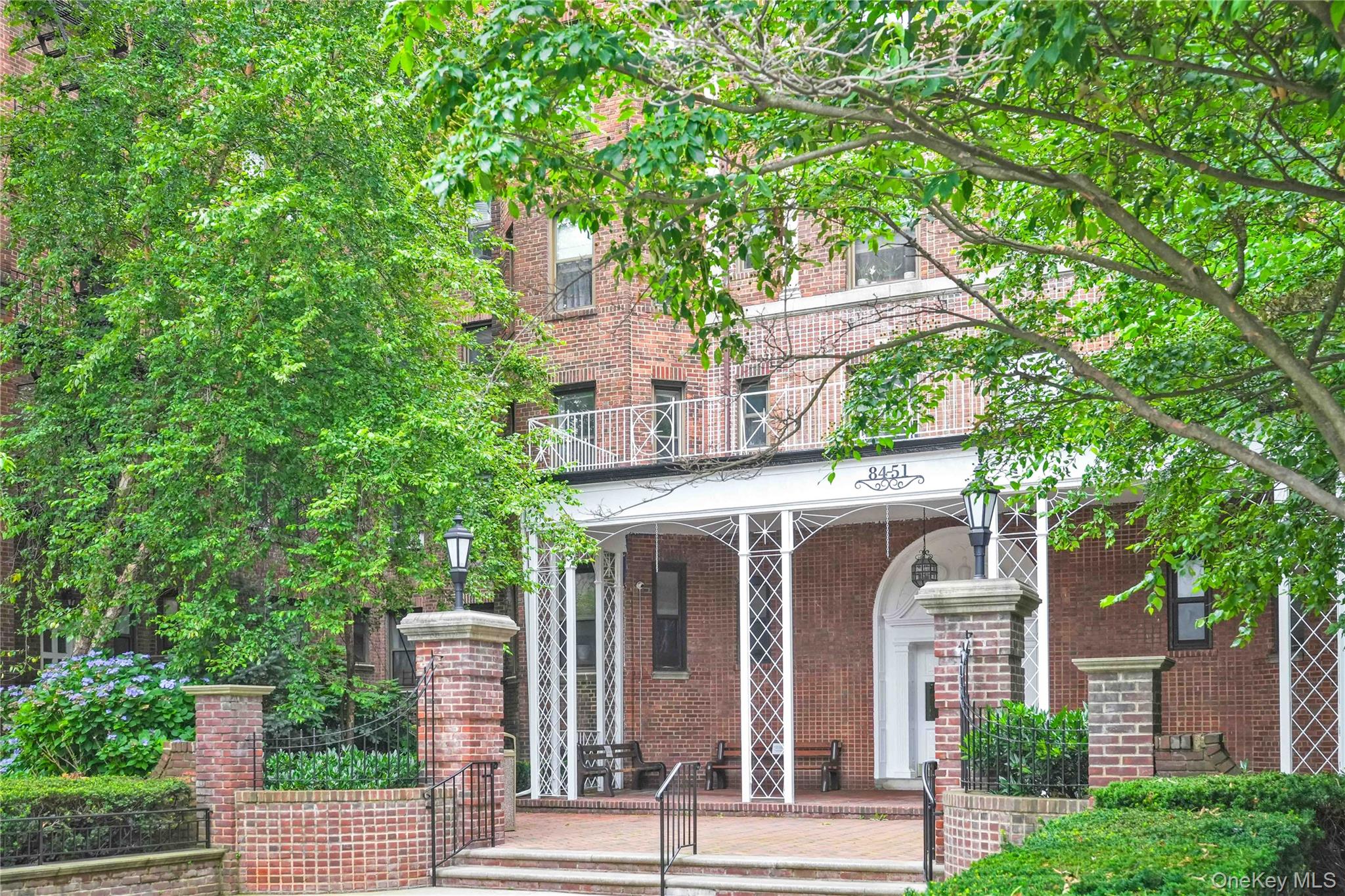 84-51 Beverly Road, Unit 5P photo 2