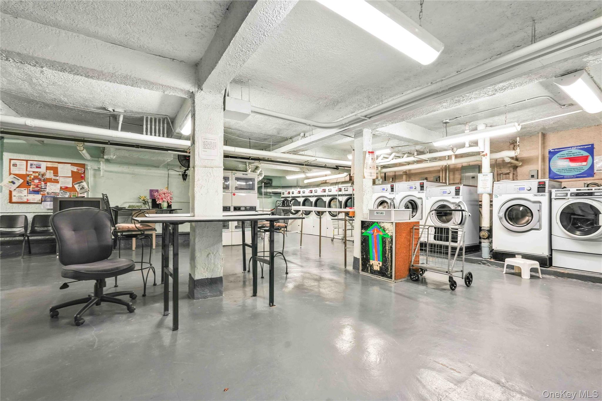 84-51 Beverly Road, Unit 5P photo 16