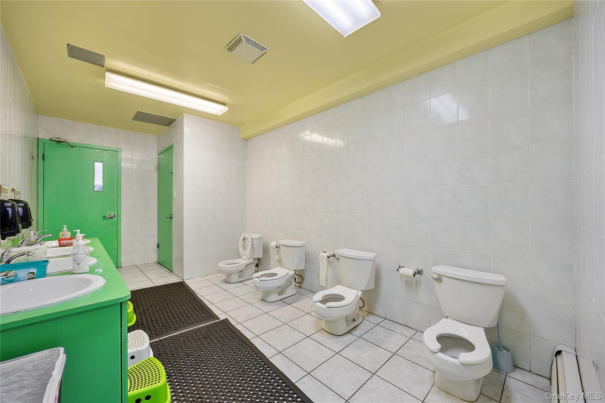 880 60th Street, Unit 1A photo 12