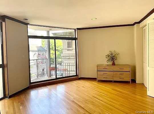 8 W 65th Street, Unit 5A photo 3