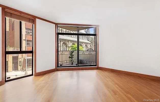 8 W 65th Street, Unit 5A photo 5