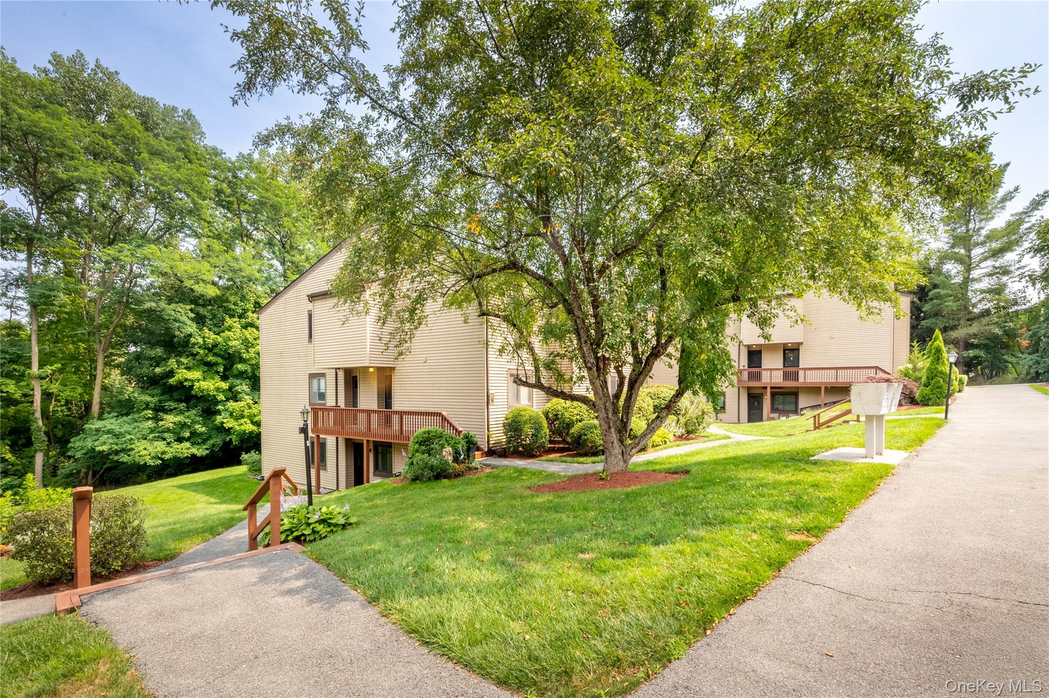 501 Village Drive – For Sale photo 22
