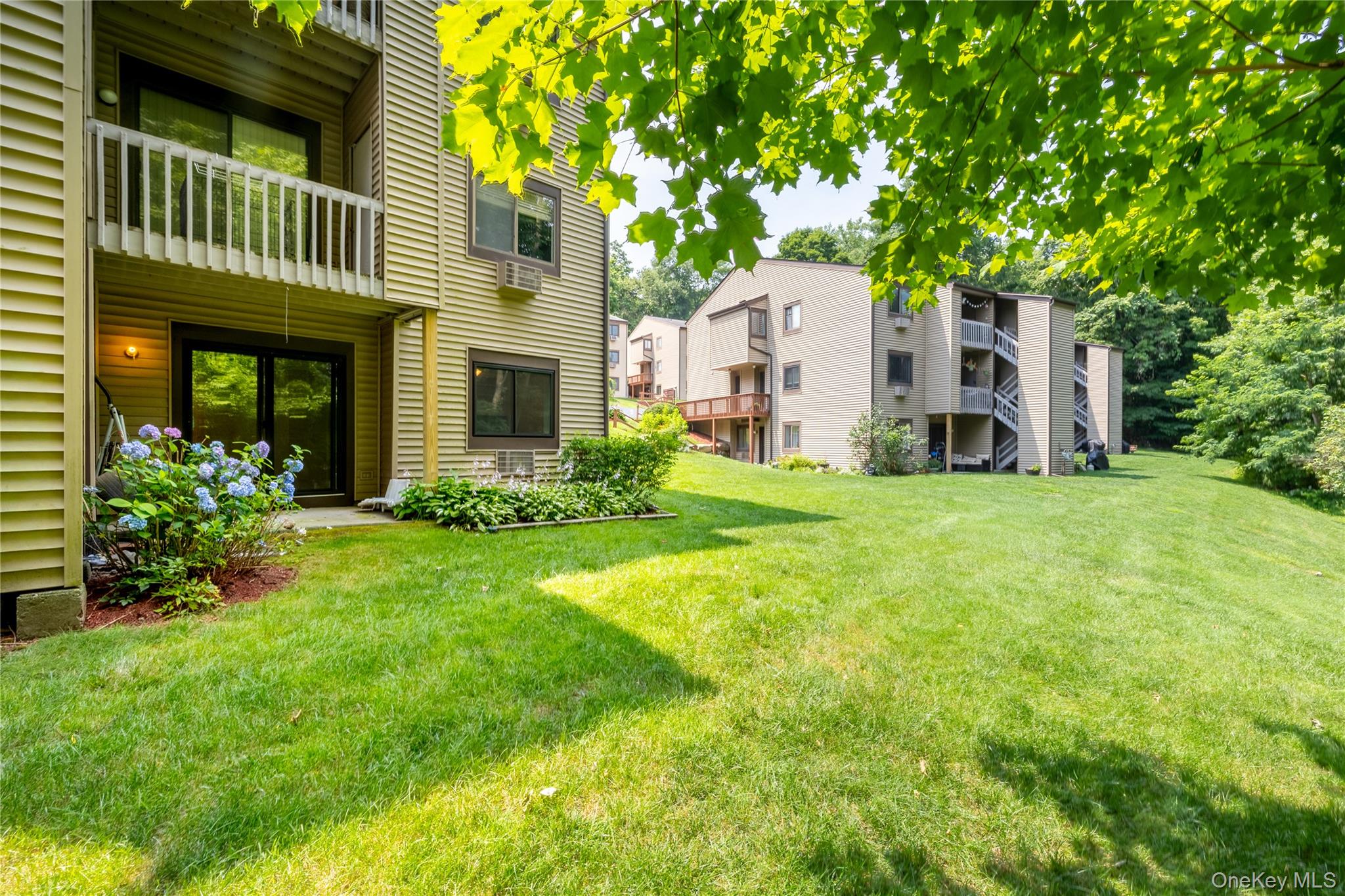 501 Village Drive – For Sale photo 2