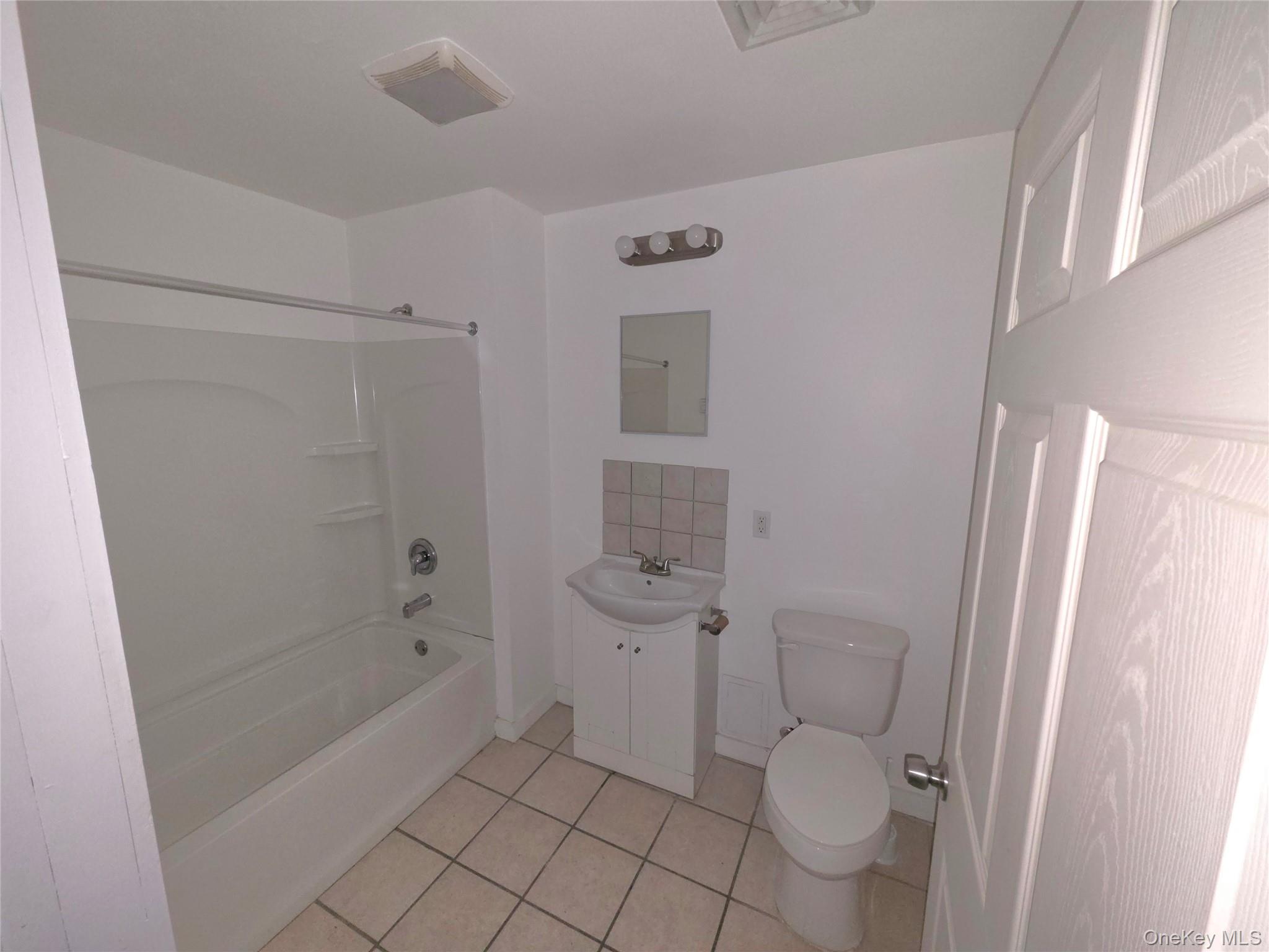 119 Broadway – For Rent photo 7
