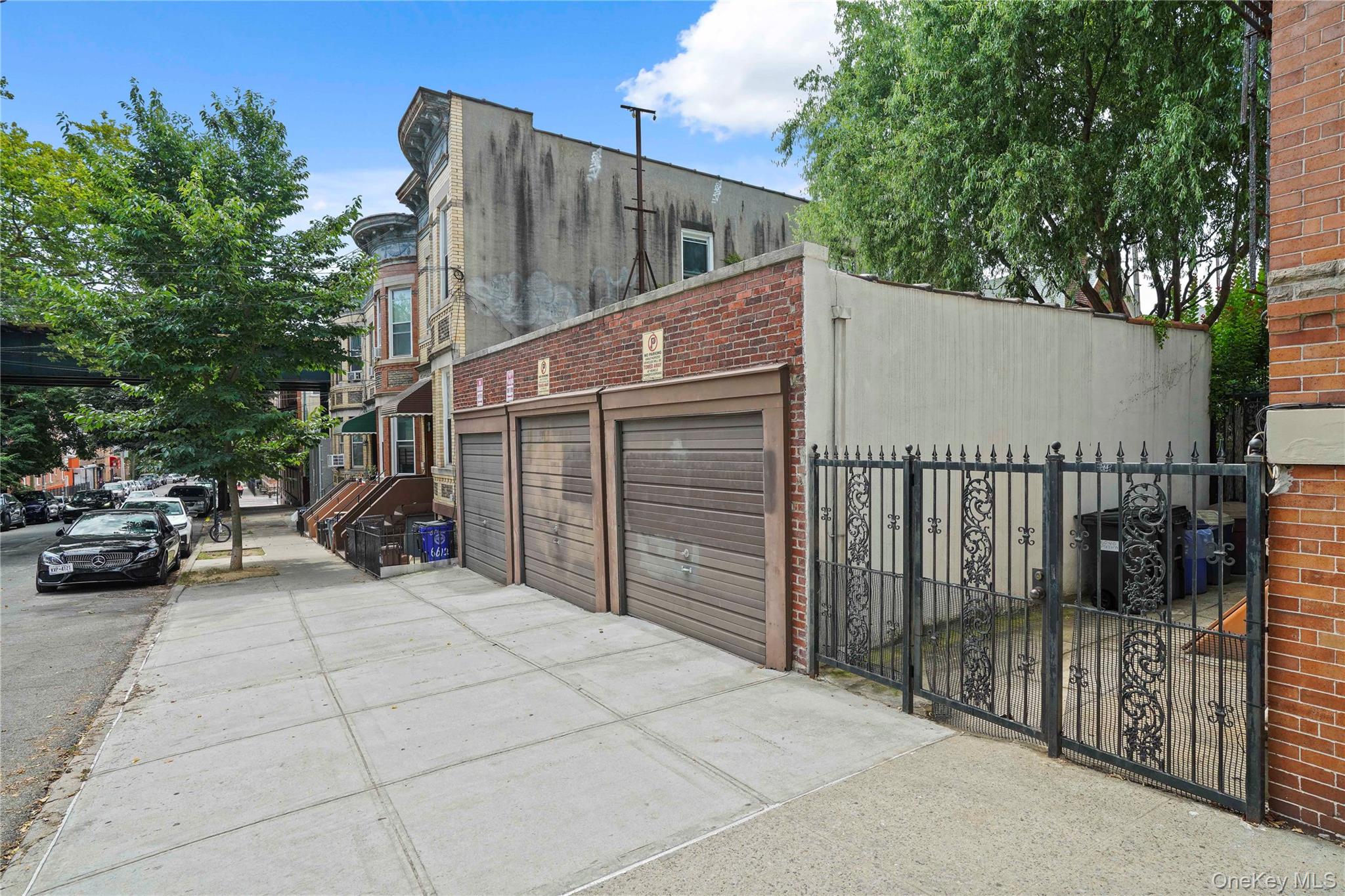 6046 Putnam Avenue – For Sale photo 36