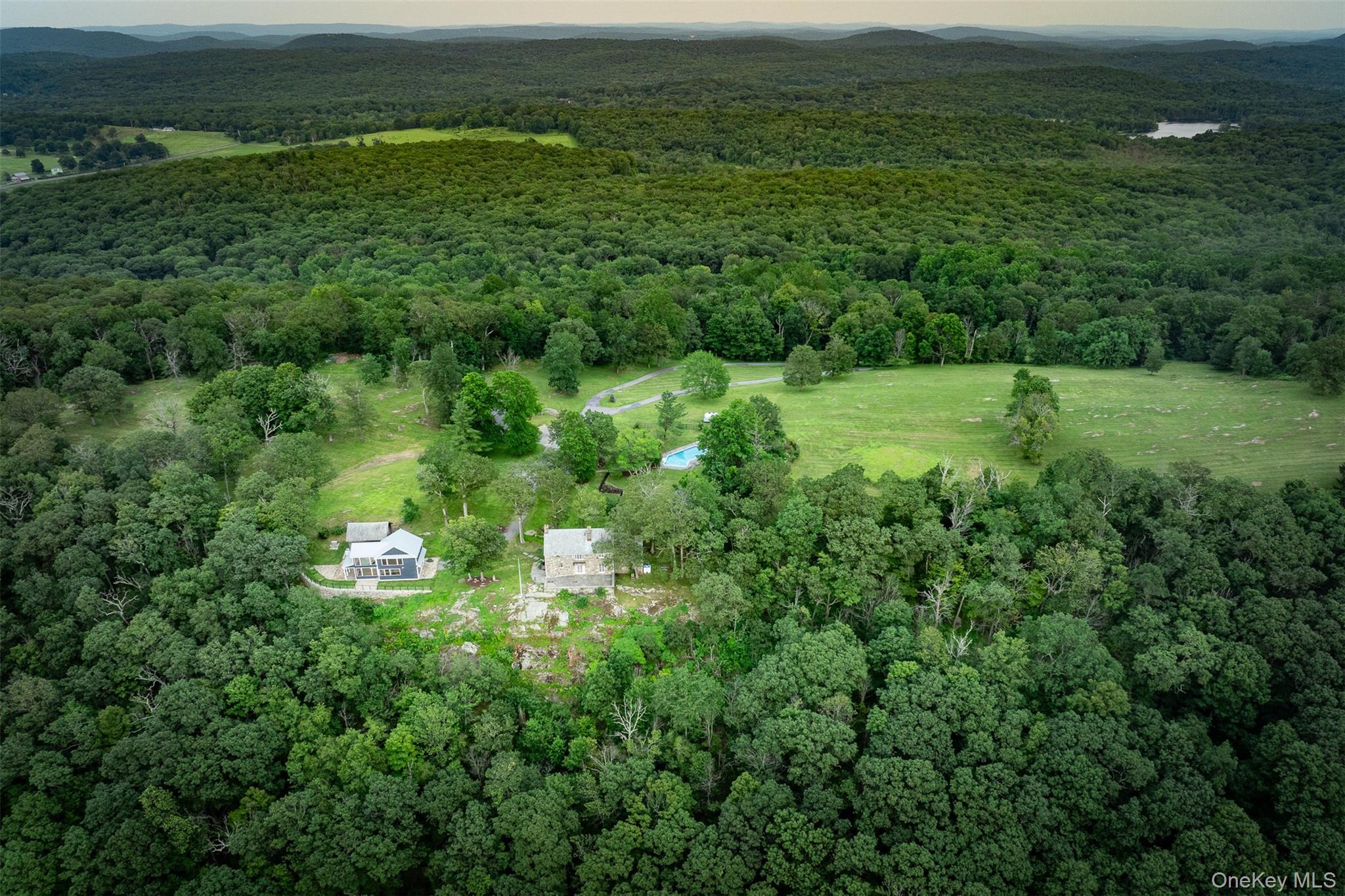 401 Woodmont Road – For Sale photo 2
