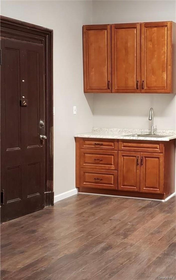 12 Washington Street, Unit 1R photo 3