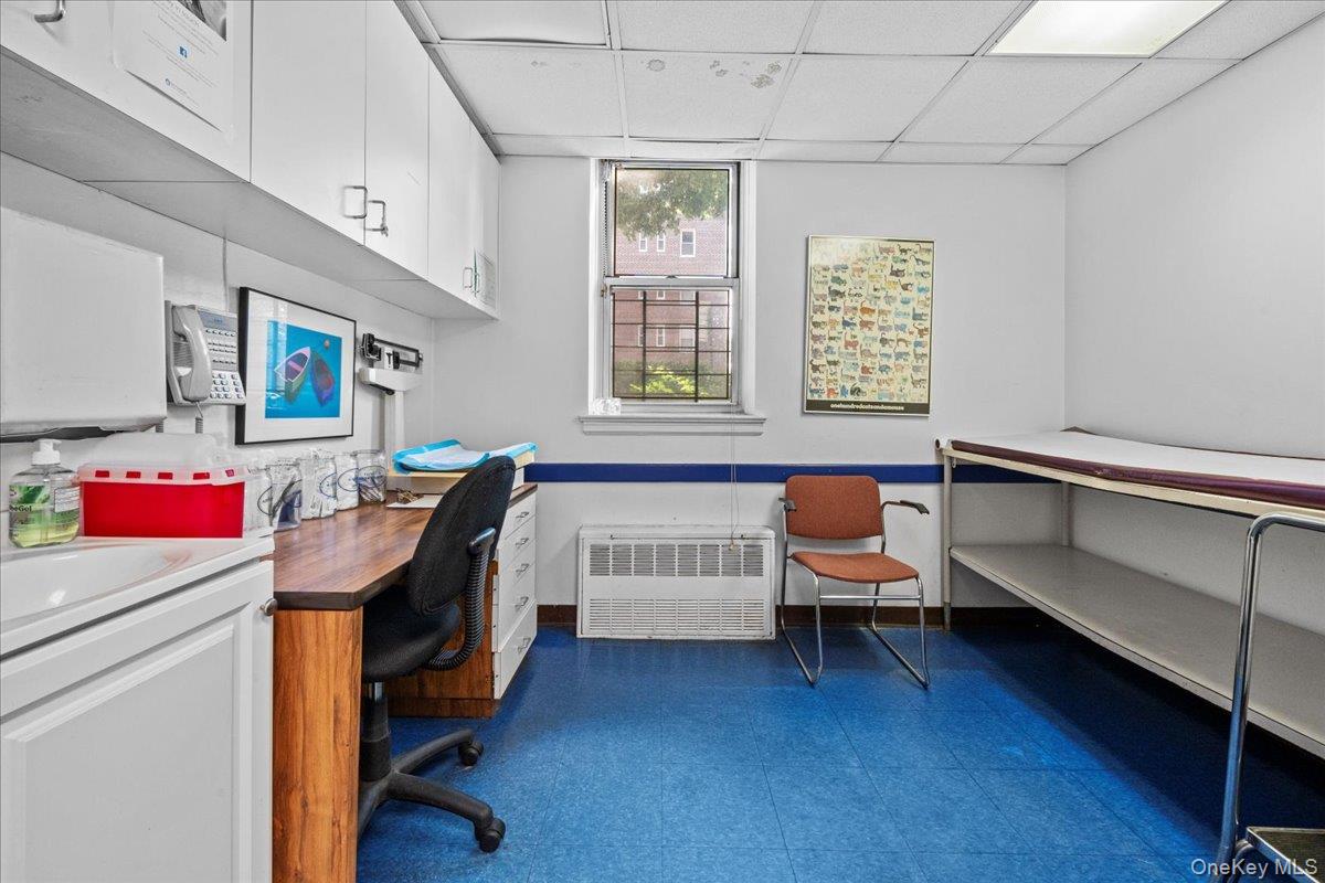 2711 Henry Hudson Parkway W, Unit 1F photo 3