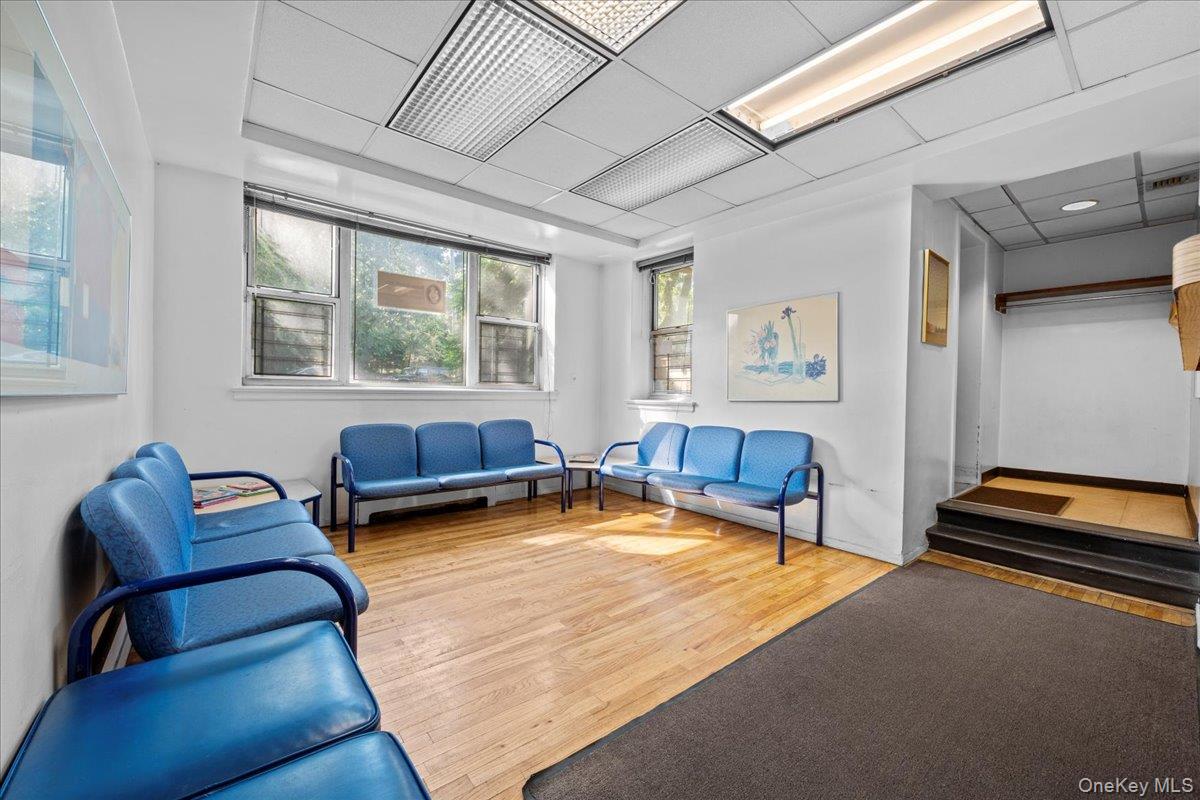 2711 Henry Hudson Parkway W, Unit 1F