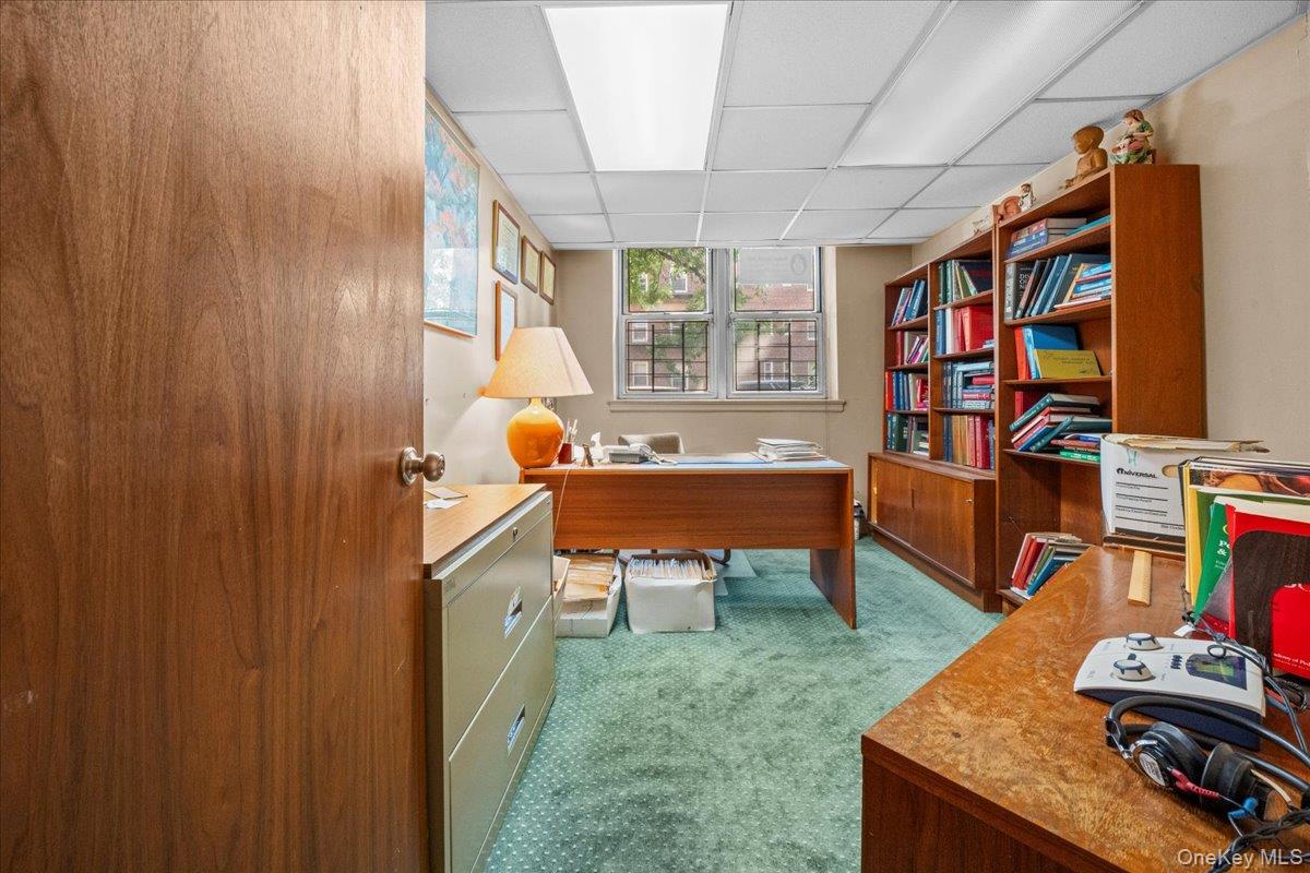 2711 Henry Hudson Parkway W, Unit 1F photo 4