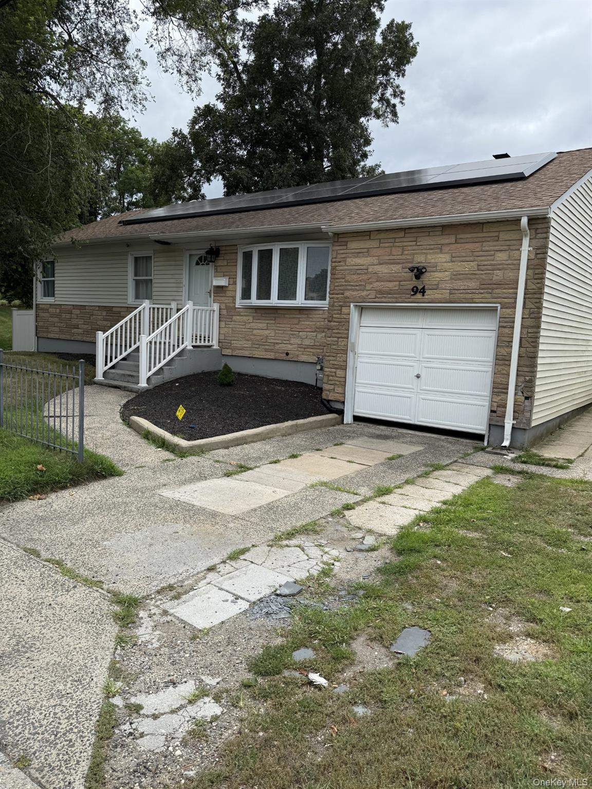 94 Indian Head Road – For Sale