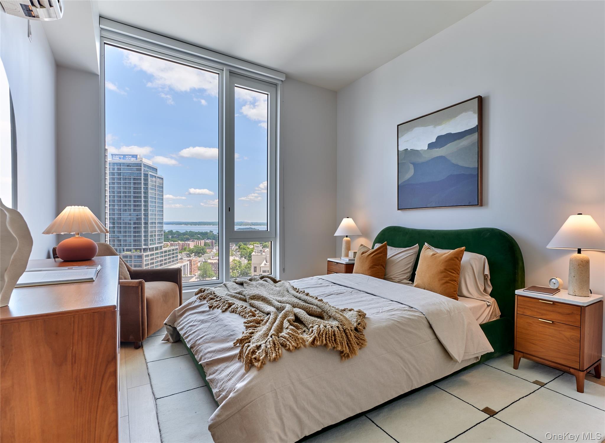 33 Westchester Place, Unit 21D photo 5