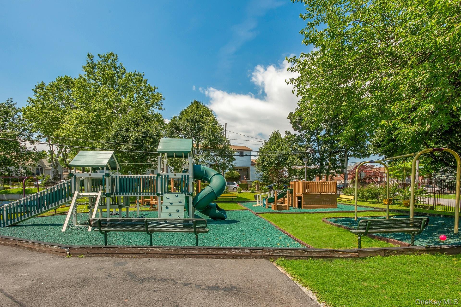 74 Aster Place, Unit 74 photo 32