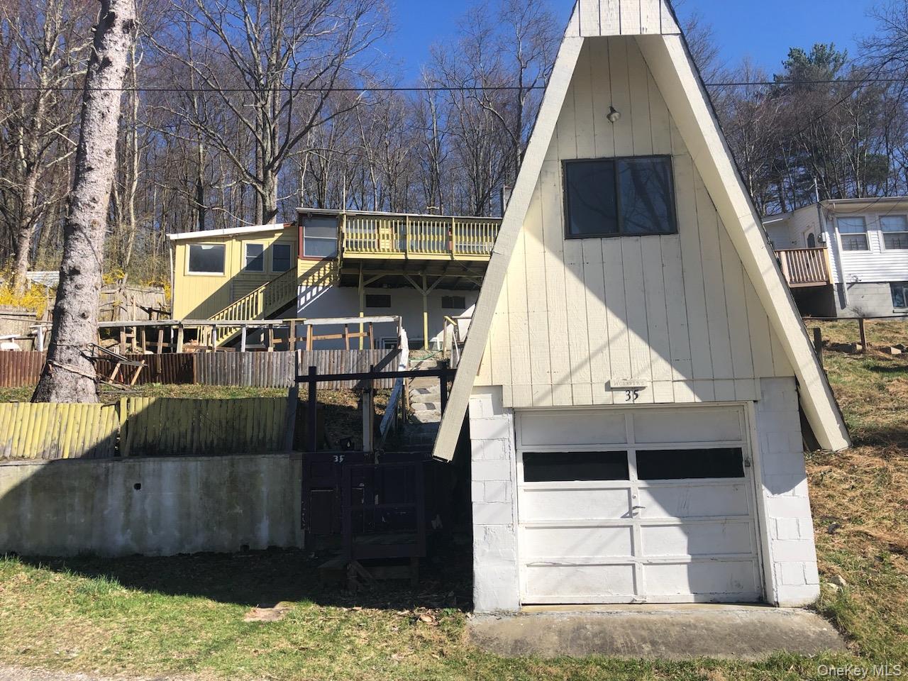 35 Lake Claire Drive – For Sale