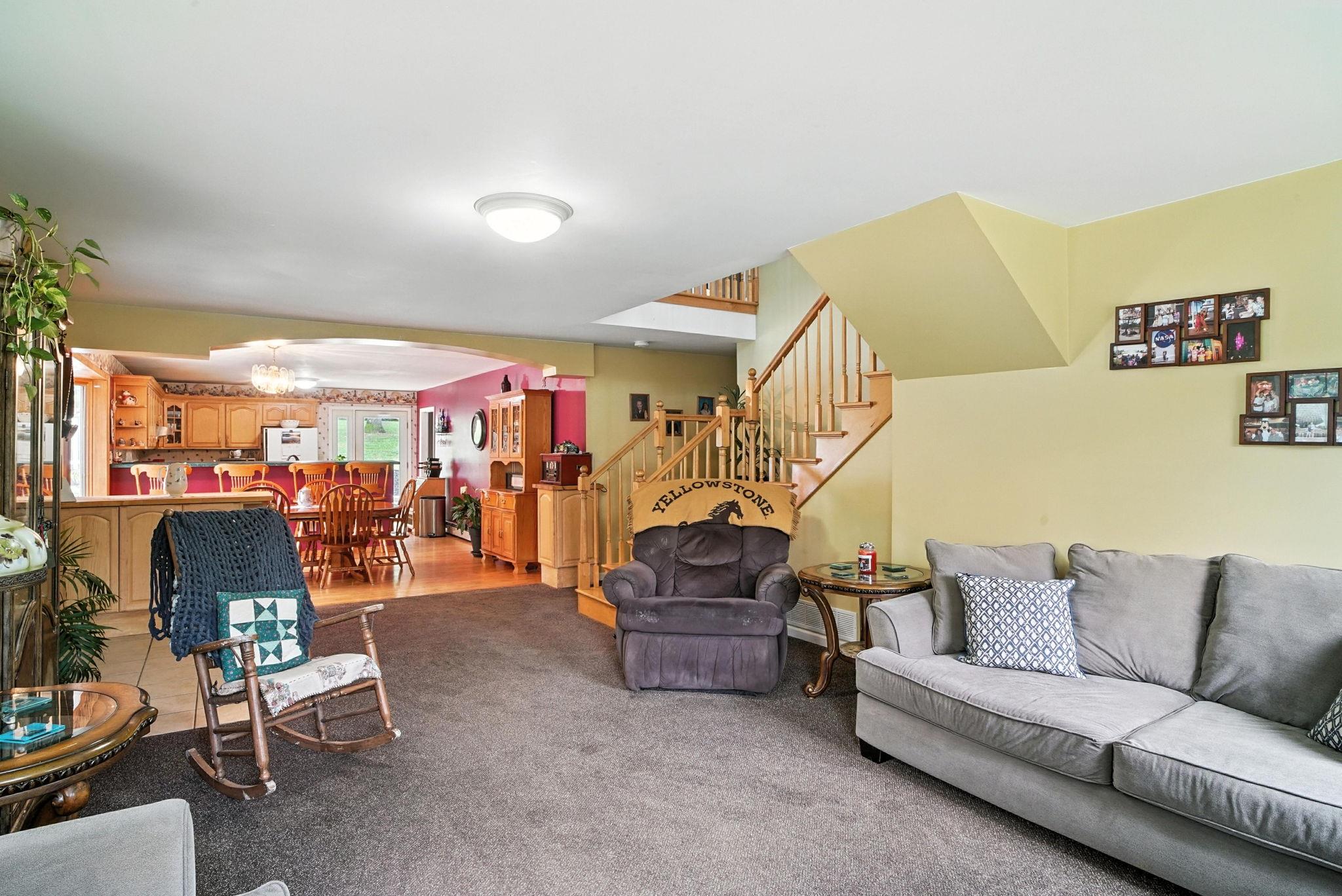 37 Sycamore Trail – For Sale photo 11