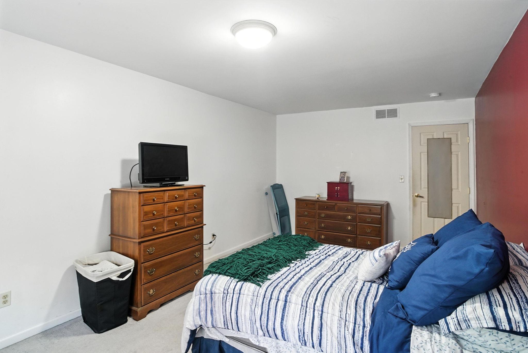 37 Sycamore Trail – For Sale photo 25