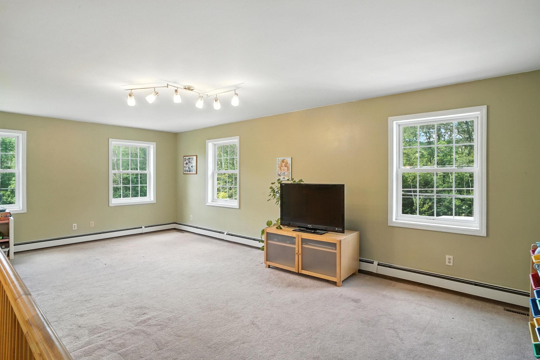 37 Sycamore Trail – For Sale photo 27