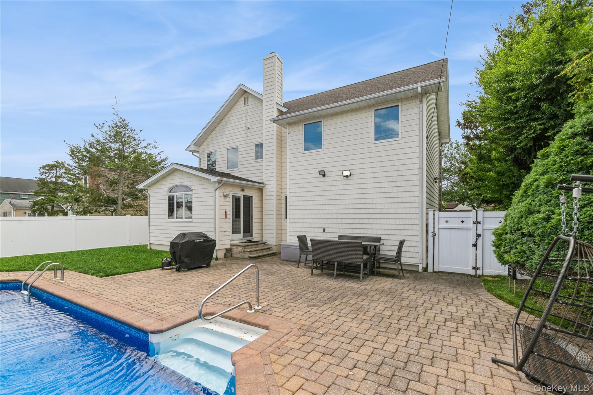 27 Greenlawn Boulevard – For Sale photo 38
