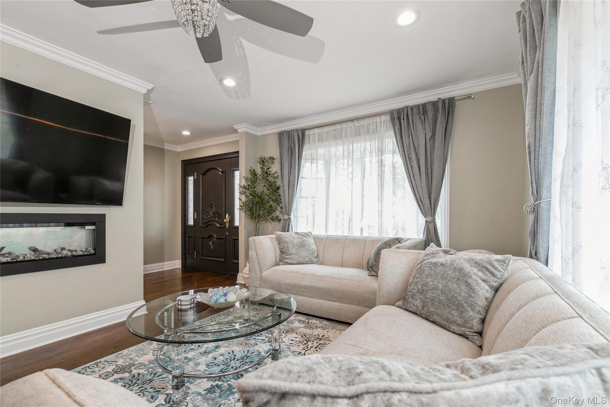 27 Greenlawn Boulevard – For Sale photo 9