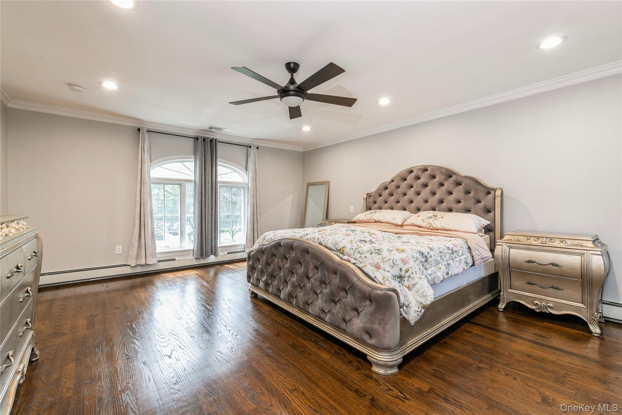 27 Greenlawn Boulevard – For Sale photo 24