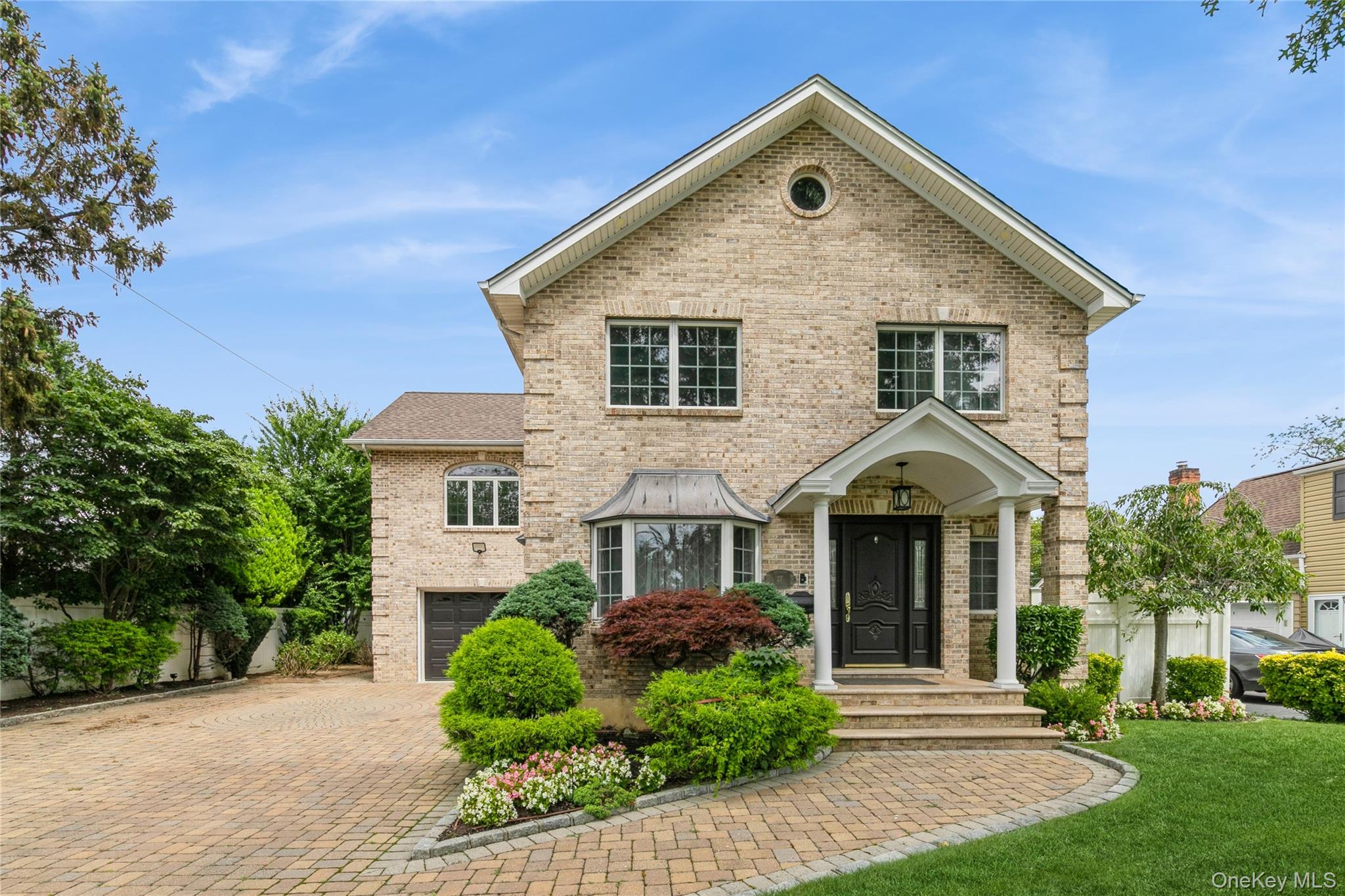 27 Greenlawn Boulevard – For Sale