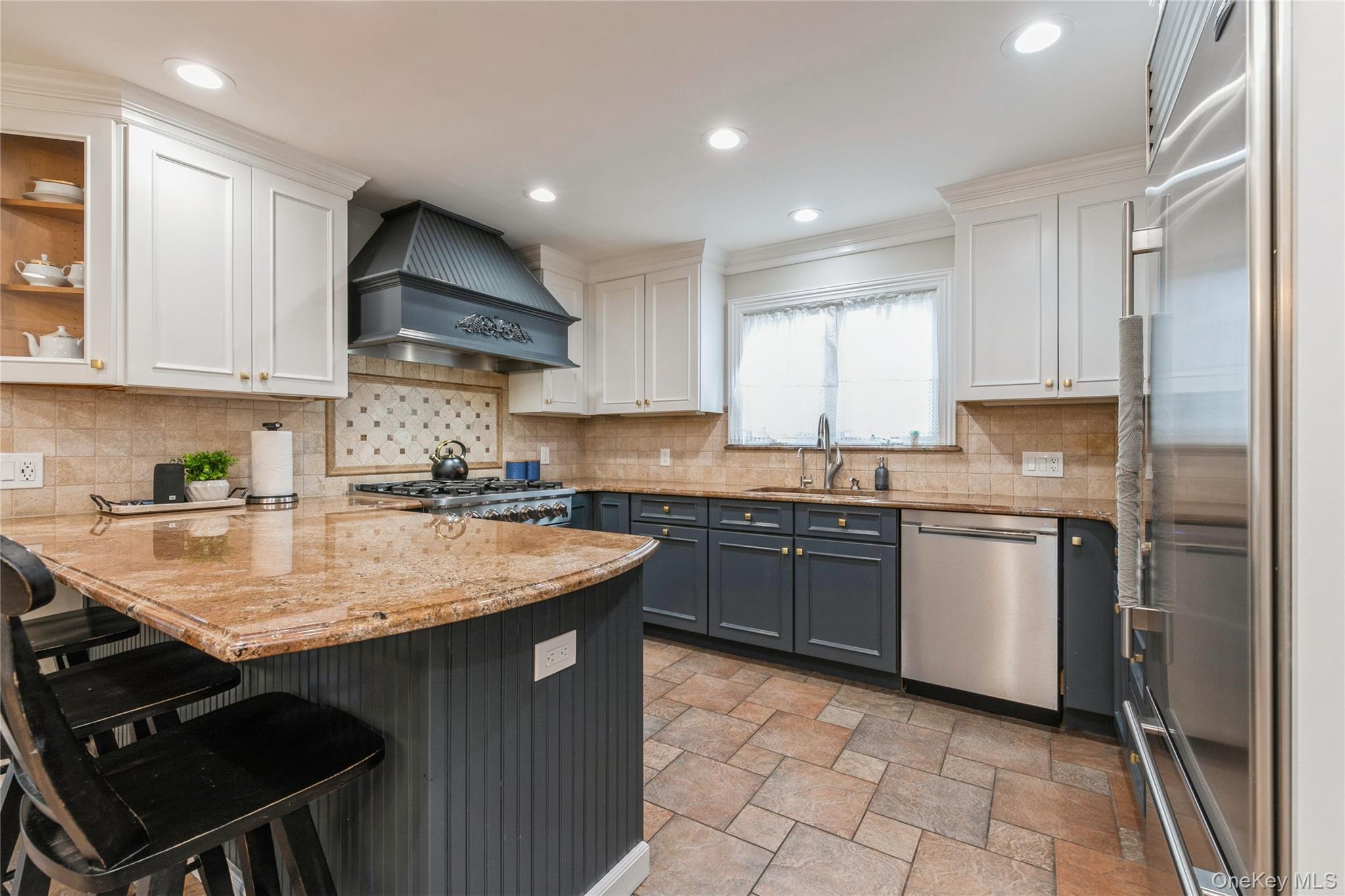 27 Greenlawn Boulevard – For Sale photo 14