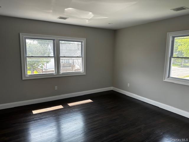 558 Oxford Road – For Sale photo 8