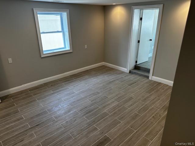 558 Oxford Road – For Sale photo 16