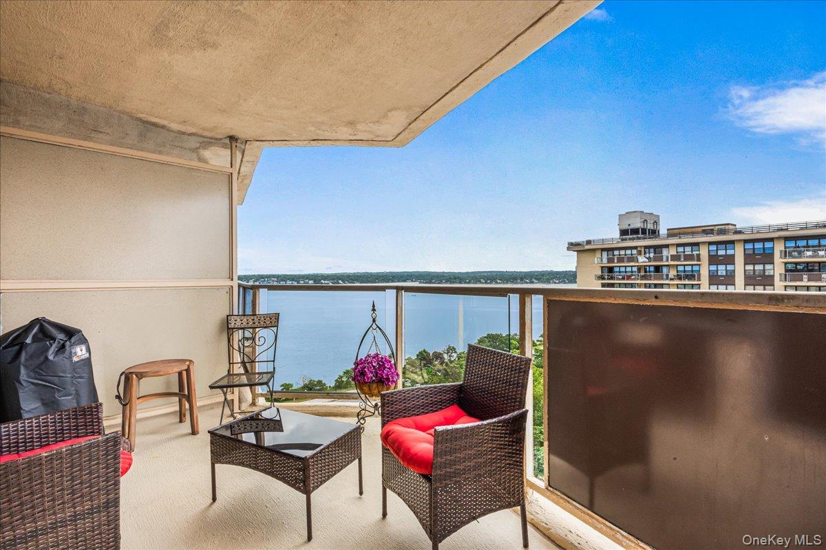 17-85 215 Street, Unit 16J photo 7