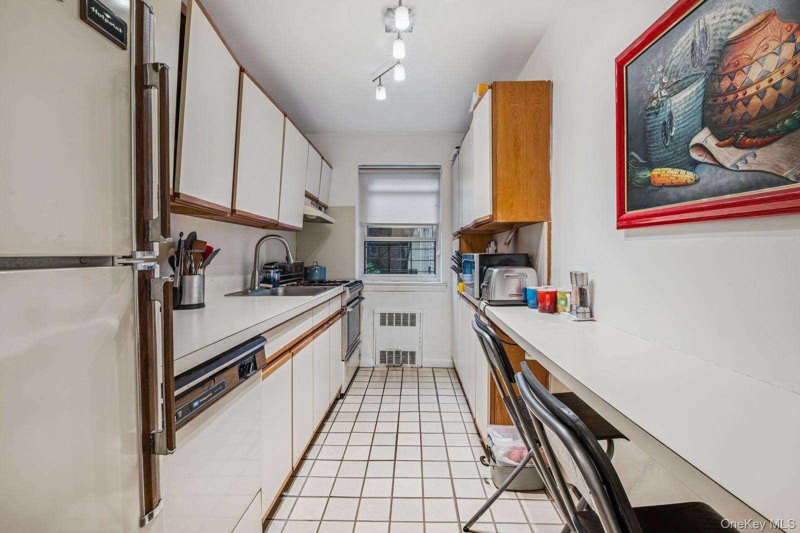 7502 Austin Street, Unit 1L photo 8