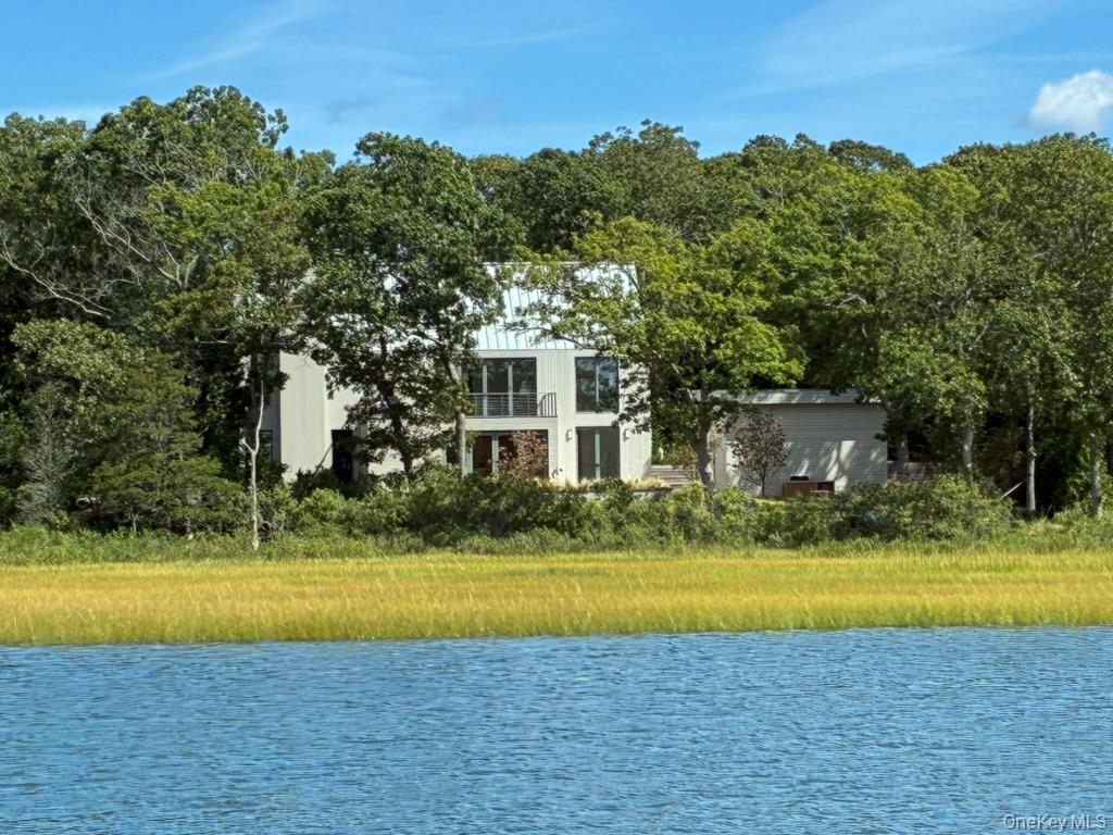 6370 Skunk Lane – For Sale