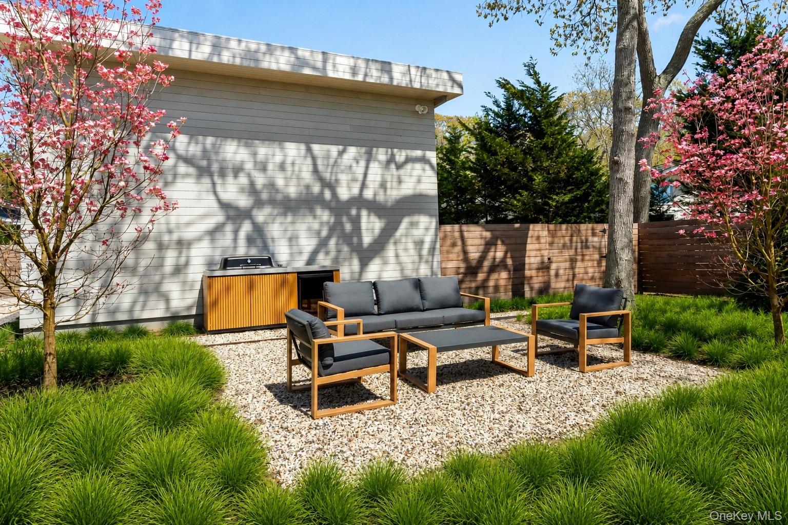 6370 Skunk Lane – For Sale photo 5
