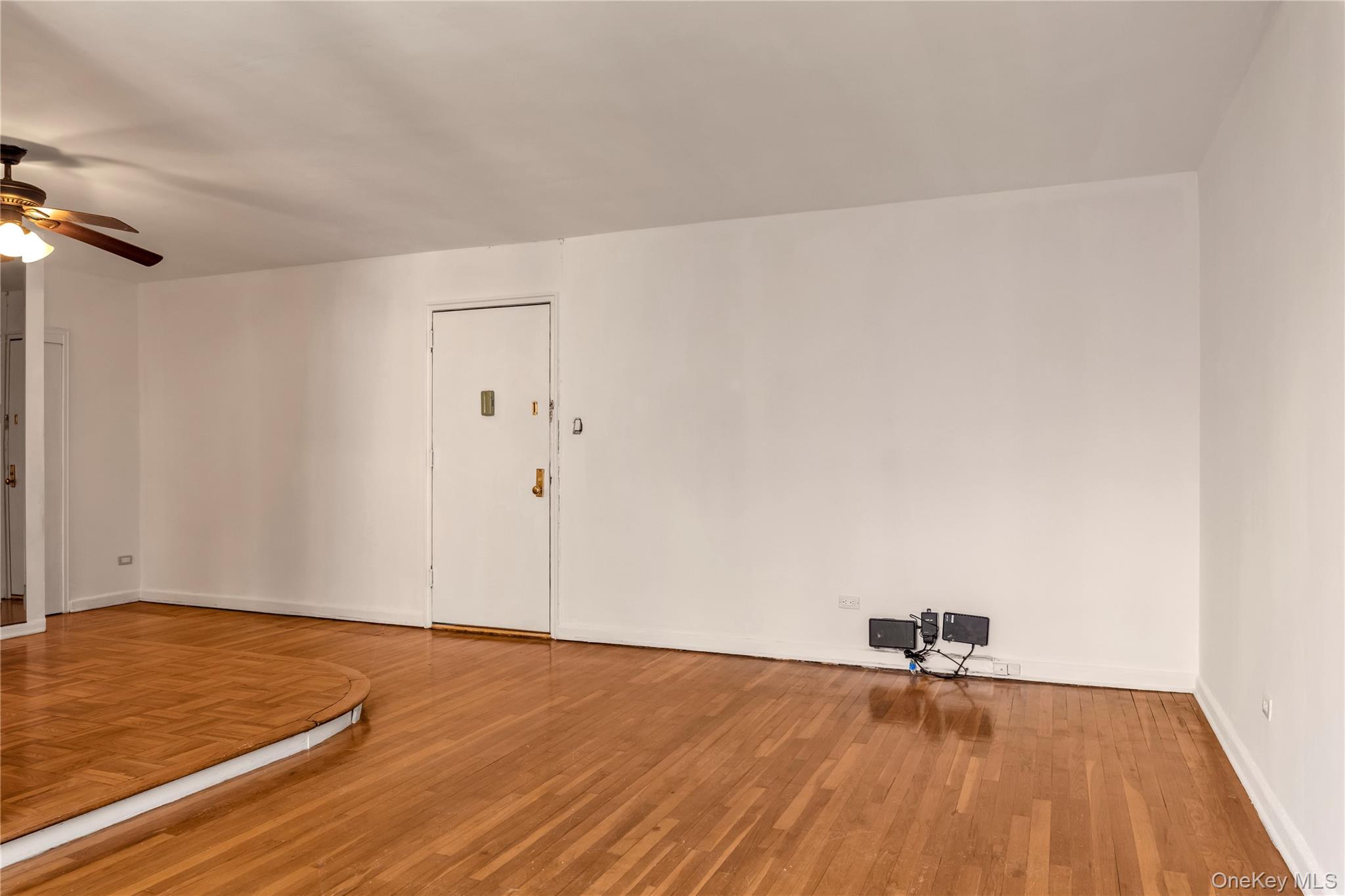 141-05 Pershing Crescent, Unit 210 photo 6