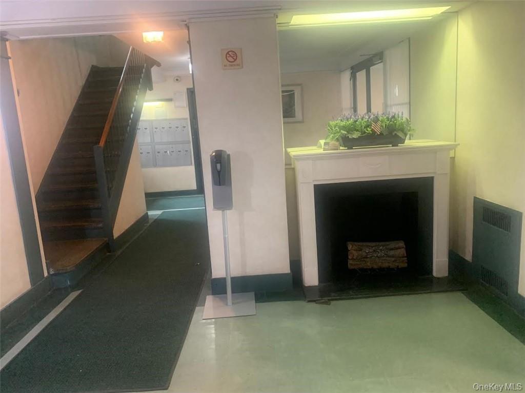 2600 Henry Hudson Parkway, Unit 1E photo 7