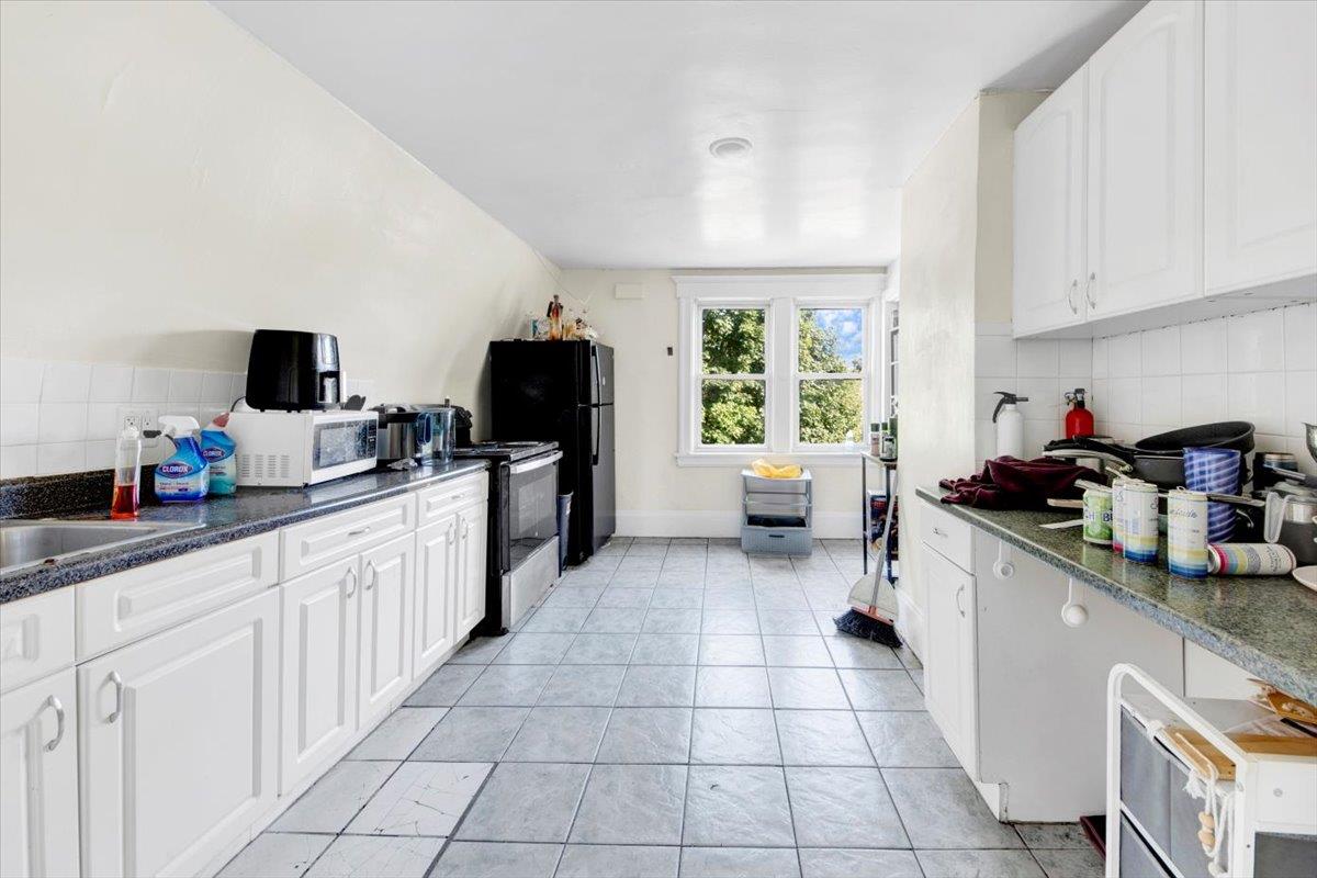 308 5th Avenue – For Sale photo 31