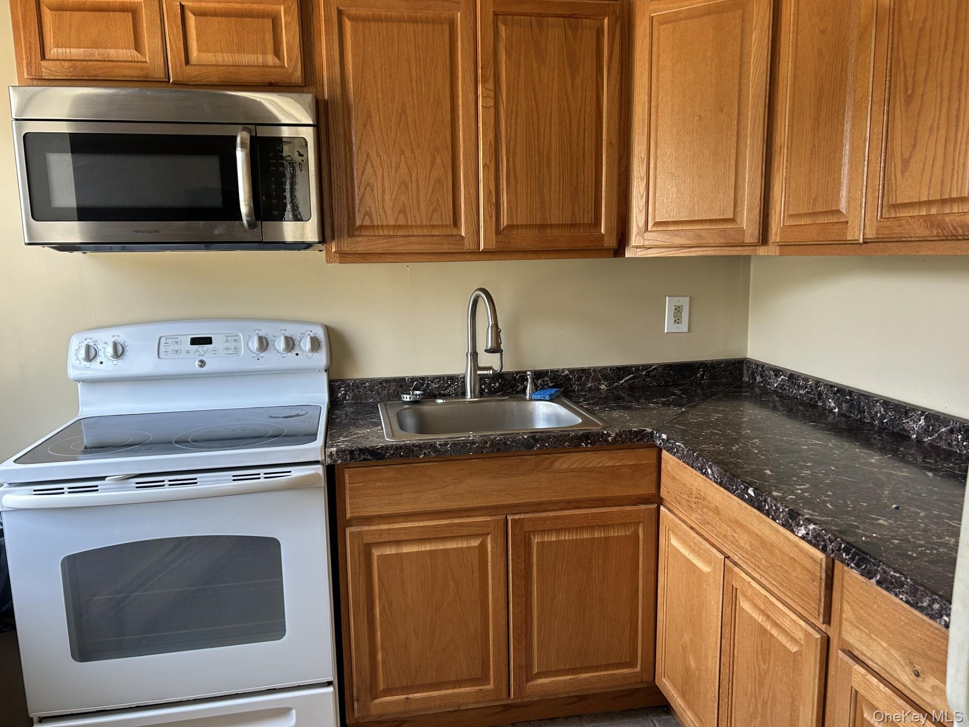 2453 D Union Boulevard – For Sale photo 10