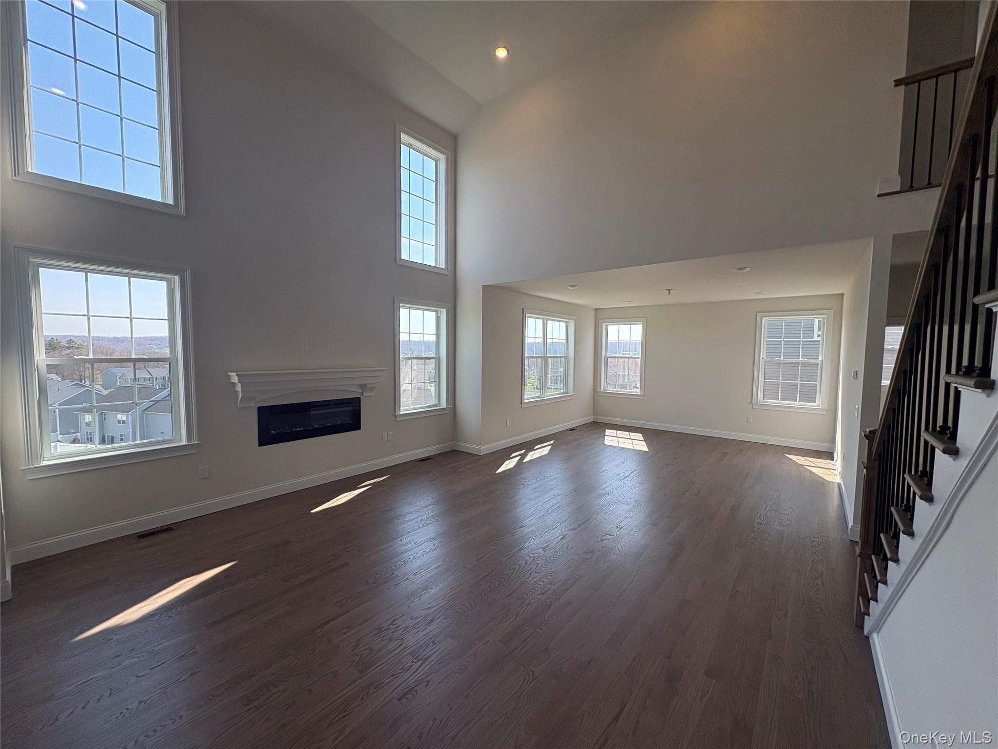 26 Dartmouth – For Sale photo 3