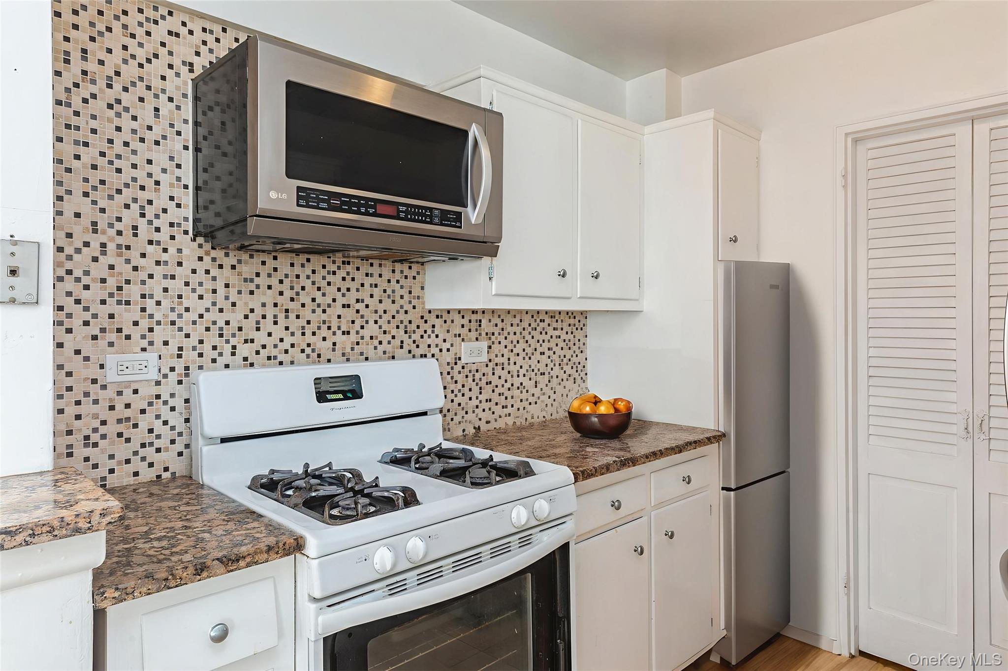99-10 60th Avenue, Unit 1C photo 4