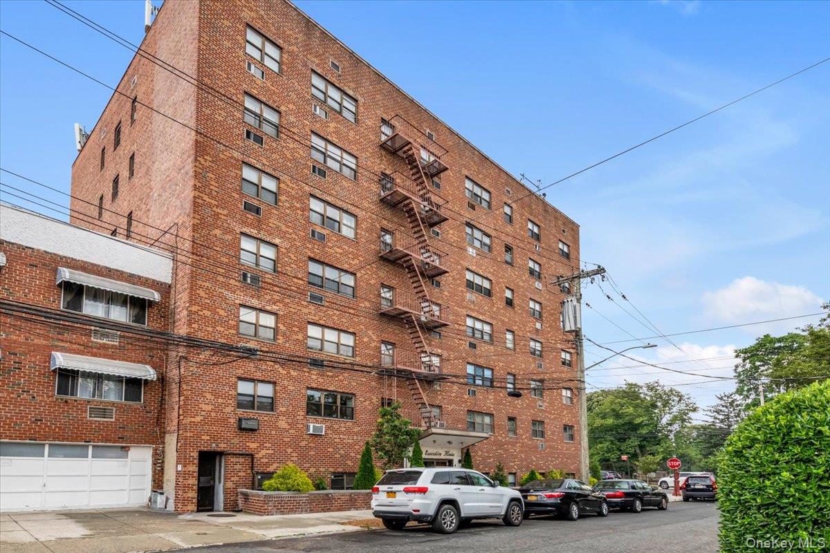 4200 Herkimer Place, Unit 6C photo 12