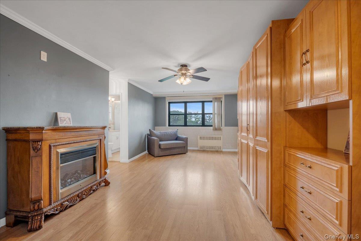 4200 Herkimer Place, Unit 6C photo 2