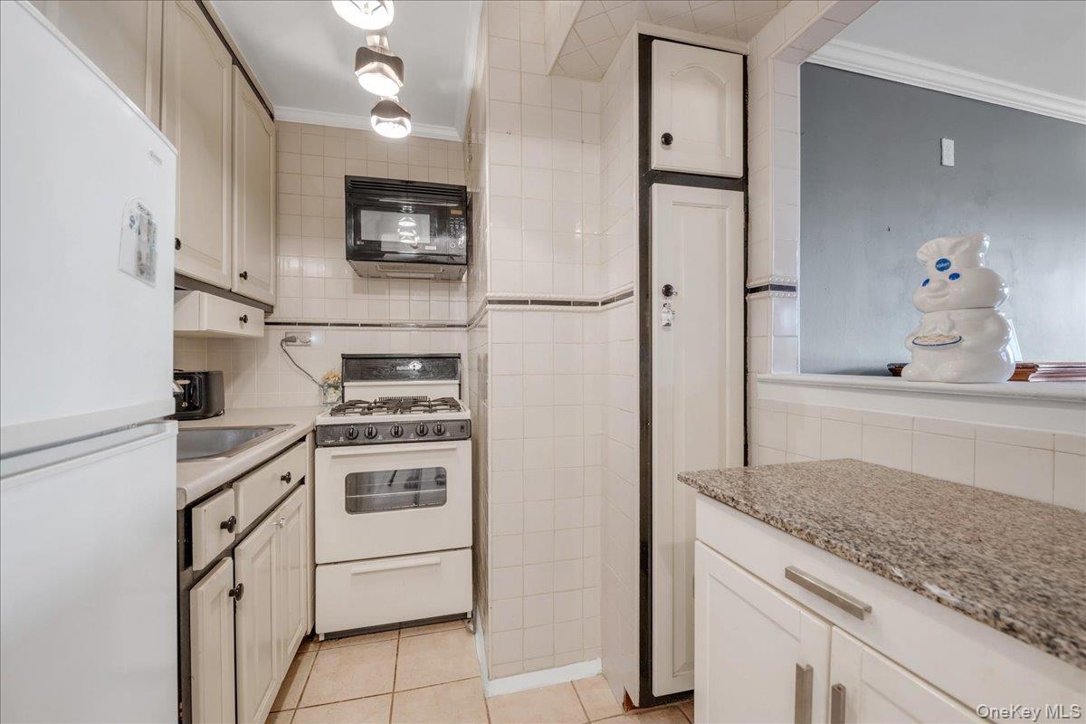 4200 Herkimer Place, Unit 6C photo 7