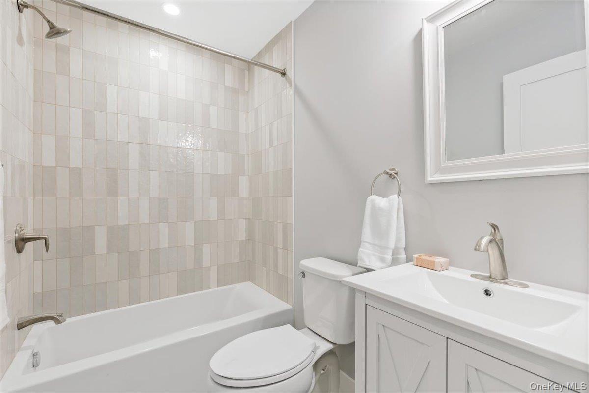 6 Nodine Street, Unit 6 photo 18
