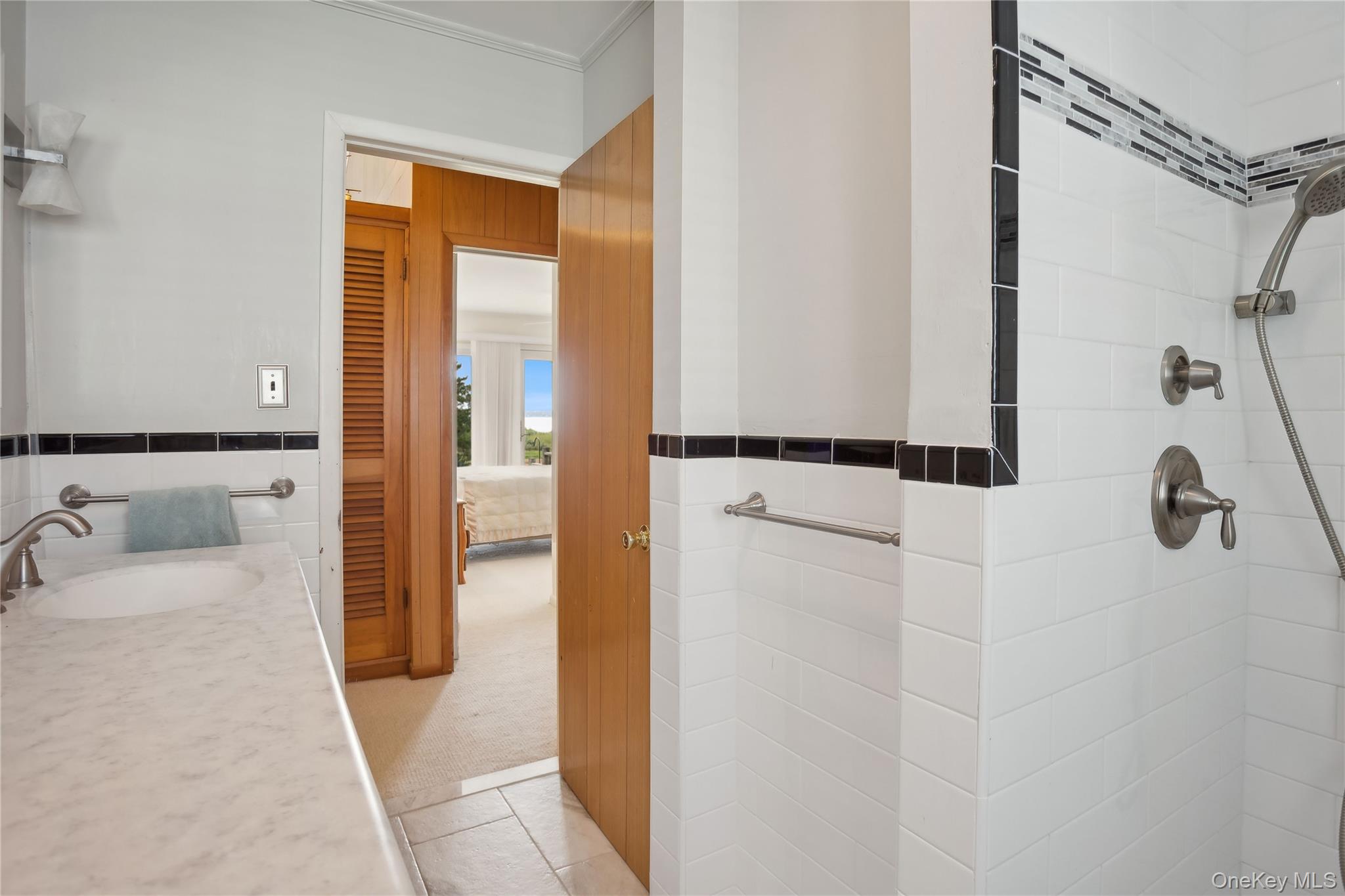 33 Beach Road – For Rent photo 17