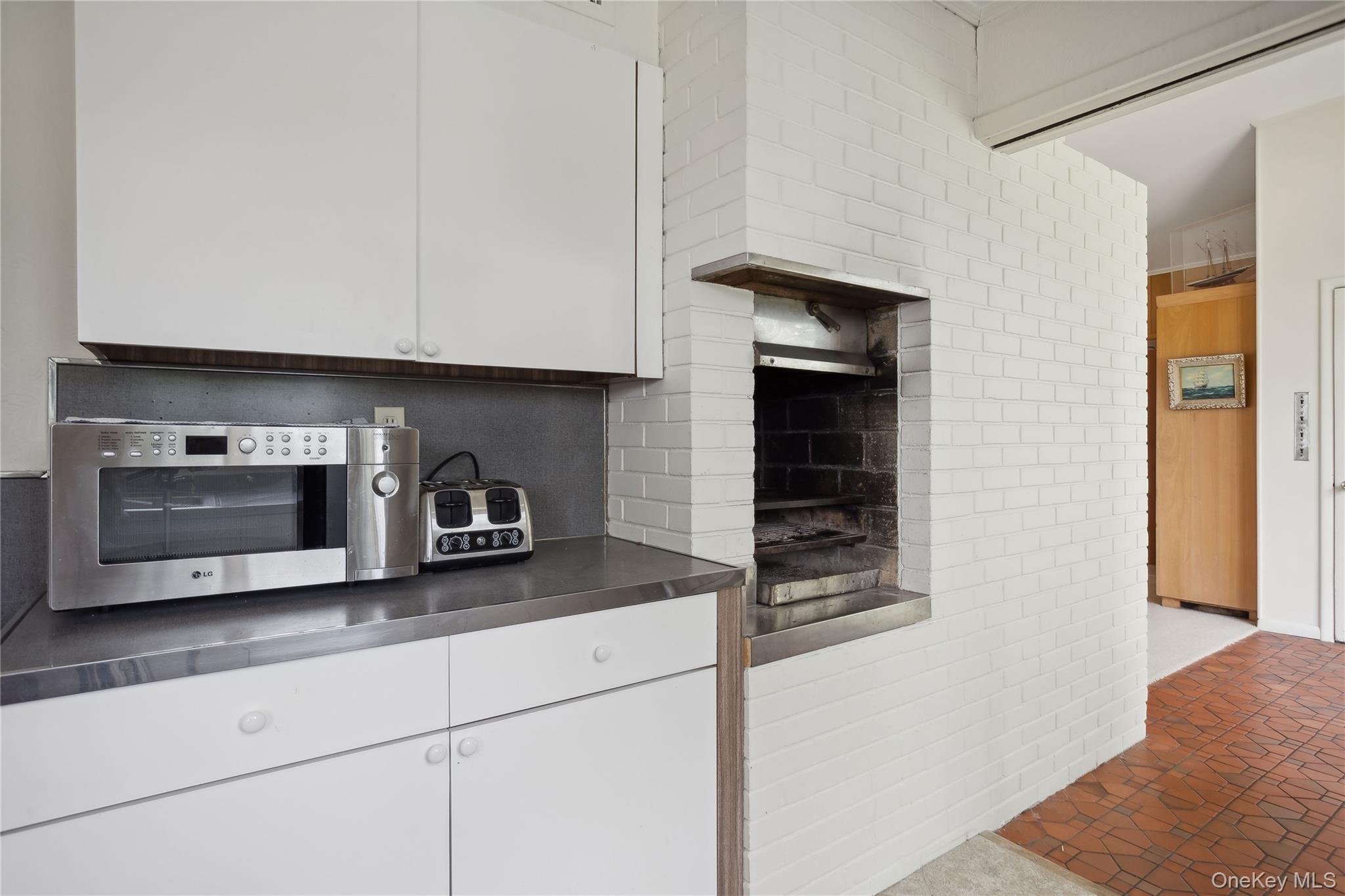 33 Beach Road – For Rent photo 23